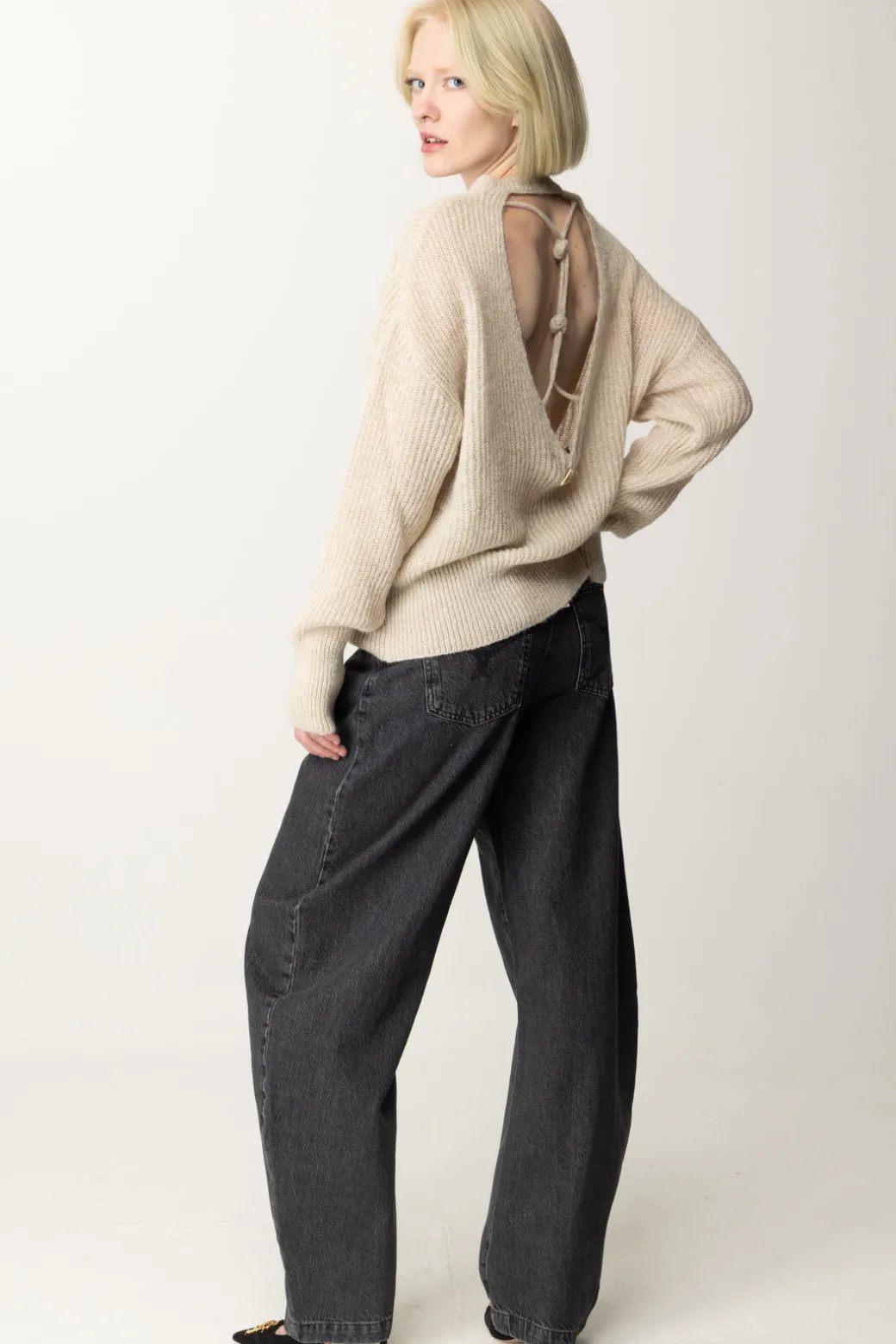 Donna Akep Maxipull con Scollo Sul Retro