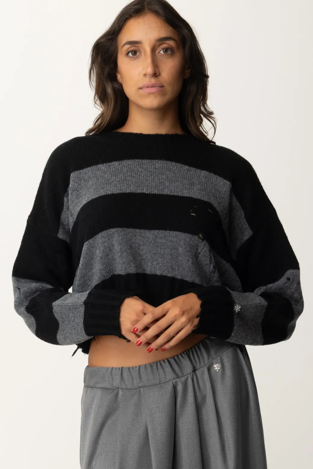 Donna Aniye By Pullover Crop Courtney