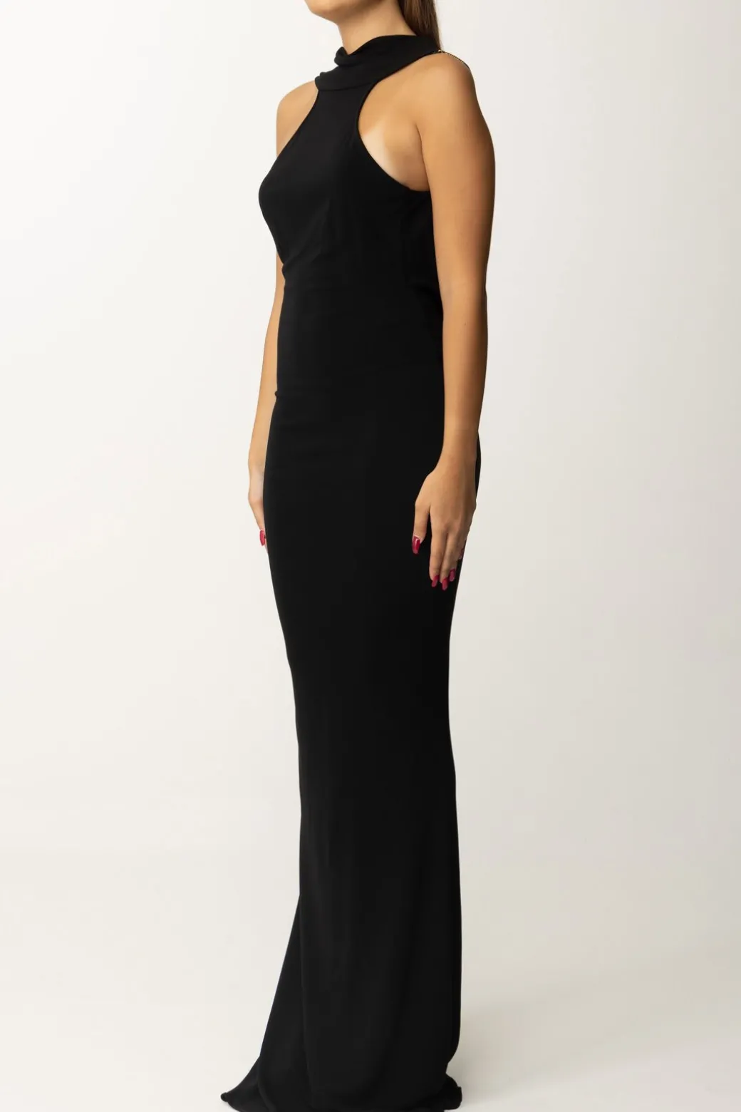 Donna Elisabetta Franchi Abito Red Carpet con Collana e Scollo Sul Retro