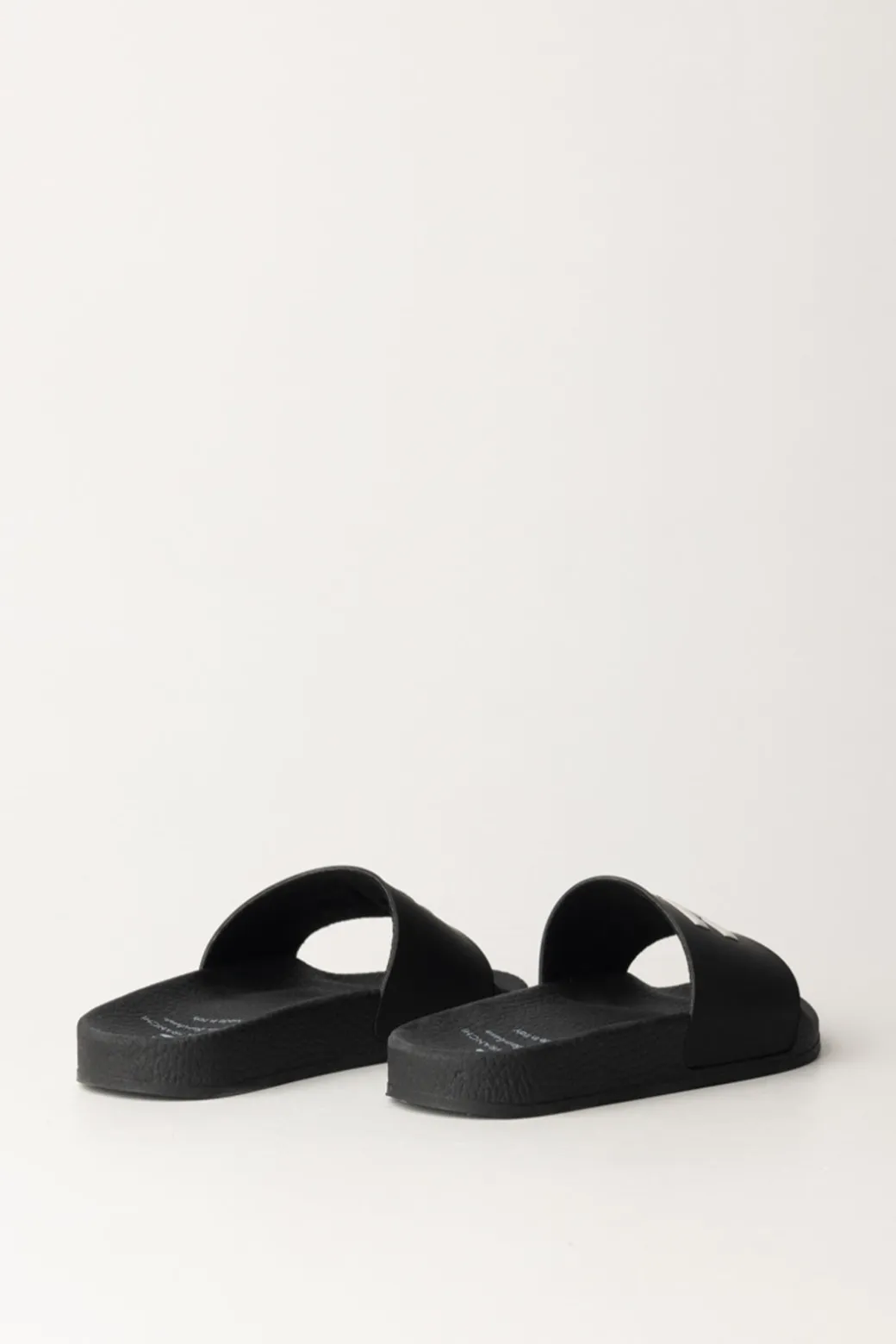 elisabetta_franchi_bambina_sandali_pool_con_logoblack_2.webp Elisabetta Franchi Bambina Sandali Pool con Logo