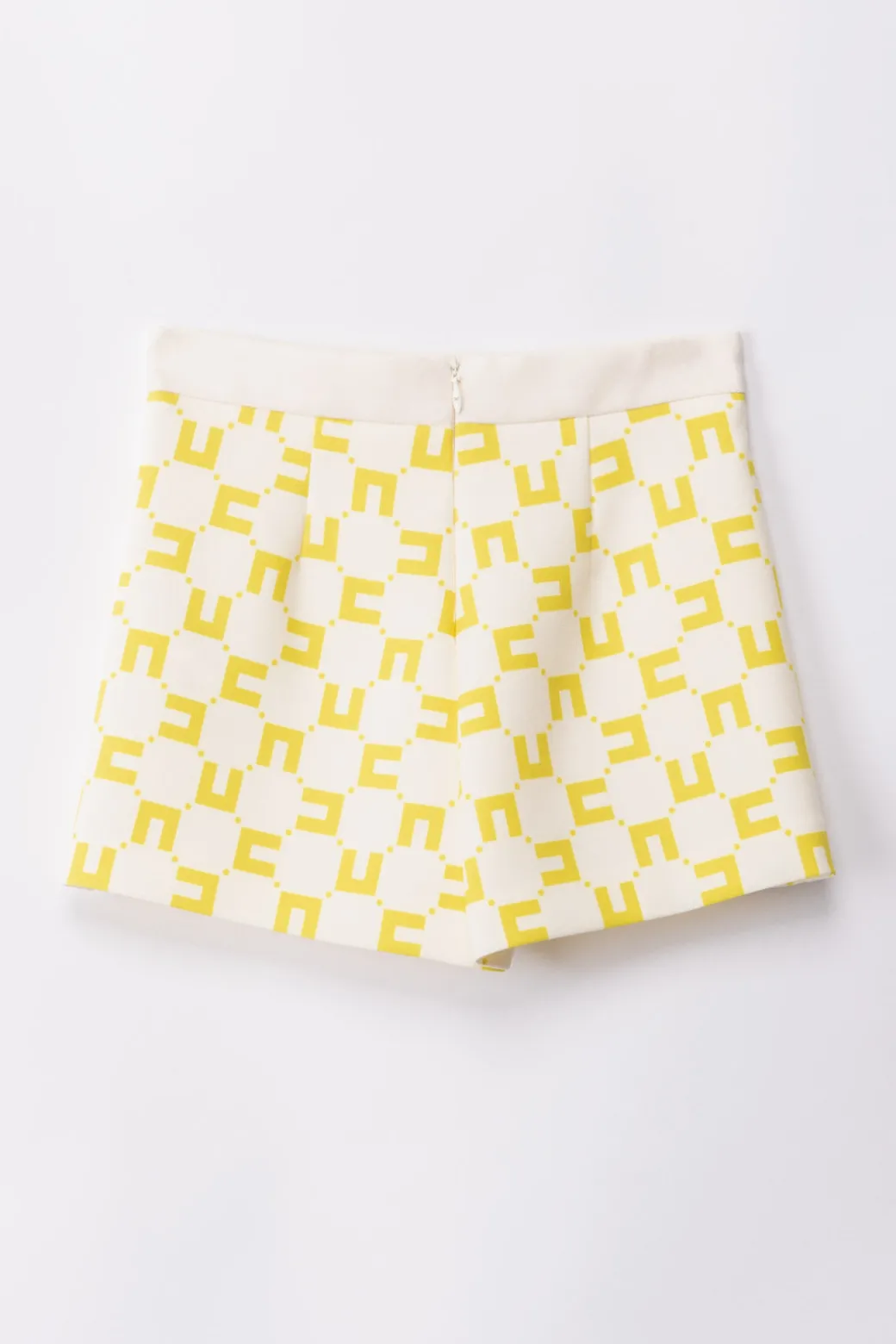 elisabetta_franchi_bambina_shorts_stampa_logo_cubicobuttercedar_3.webp Elisabetta Franchi Bambina Shorts Stampa Logo Cubico