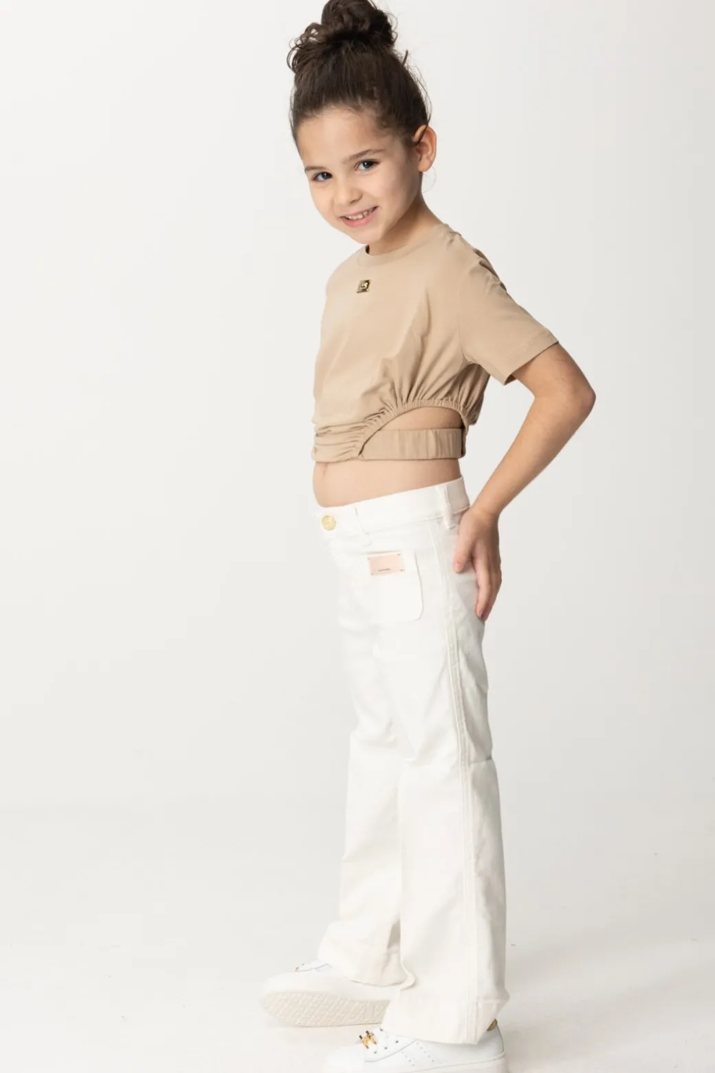 Elisabetta Franchi Bambina T-shirt con Aperture e Placchetta Logo
