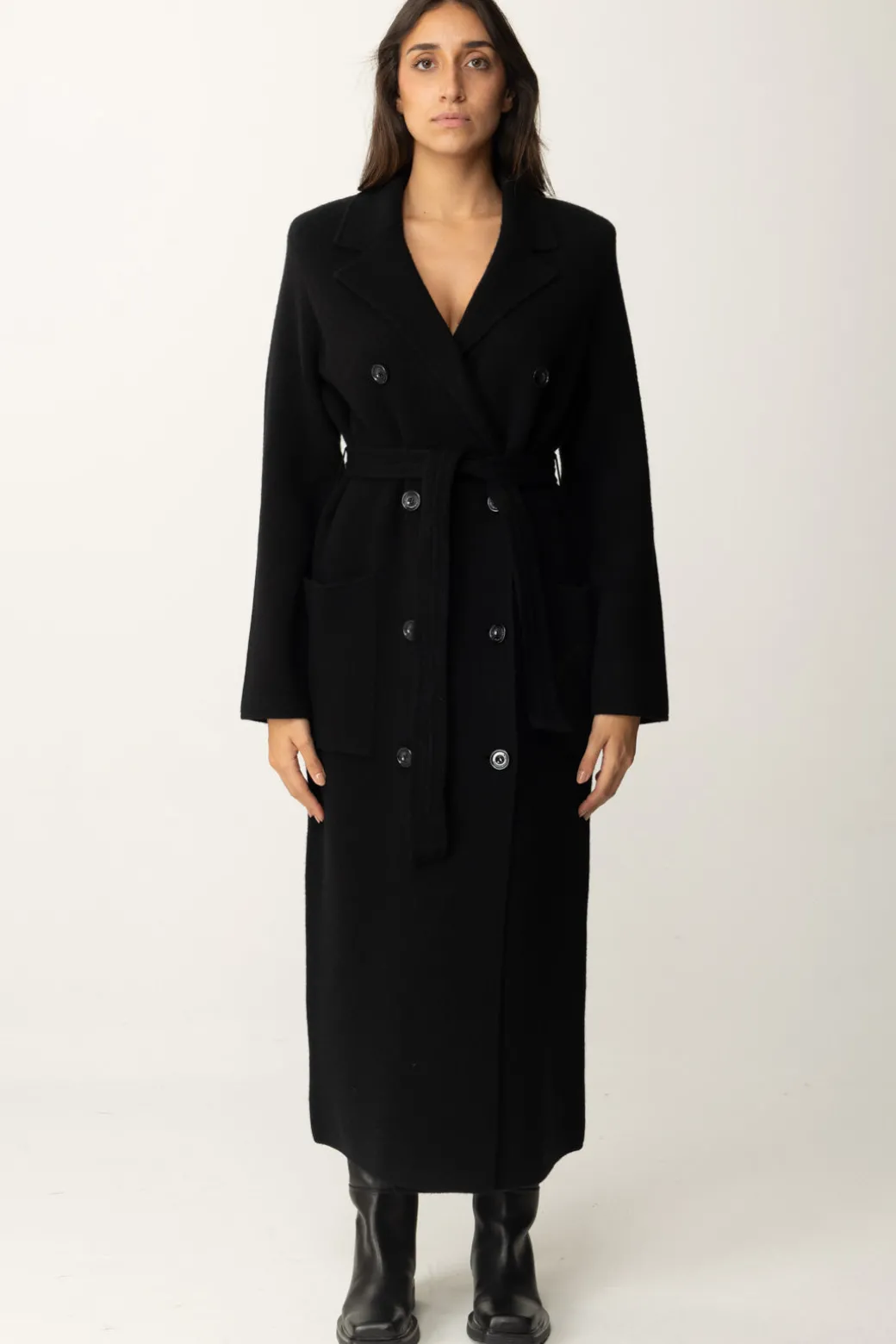 Donna Elisabetta Franchi Cappotto Vestaglia con Stemma