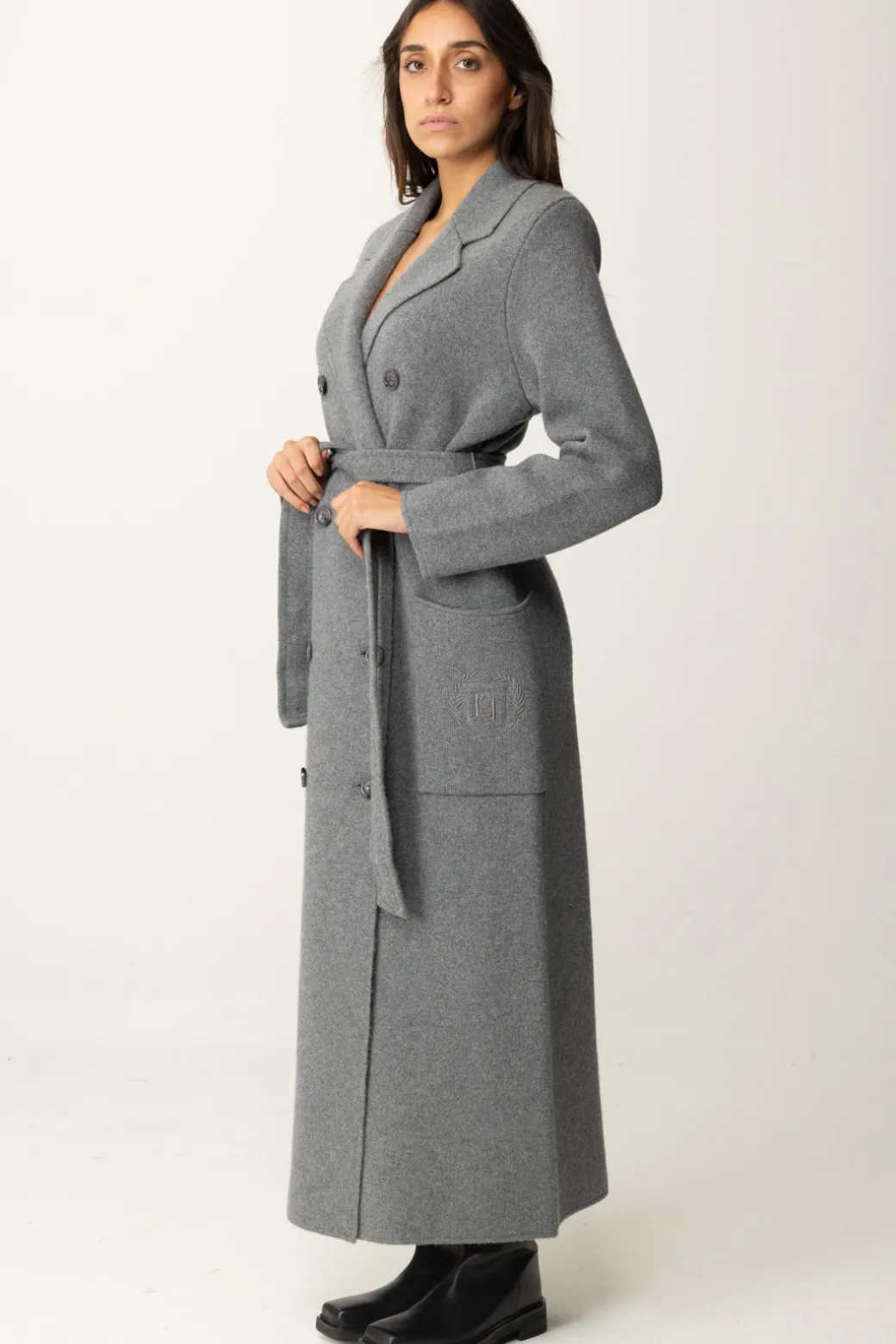 Donna Elisabetta Franchi Cappotto Vestaglia con Stemma