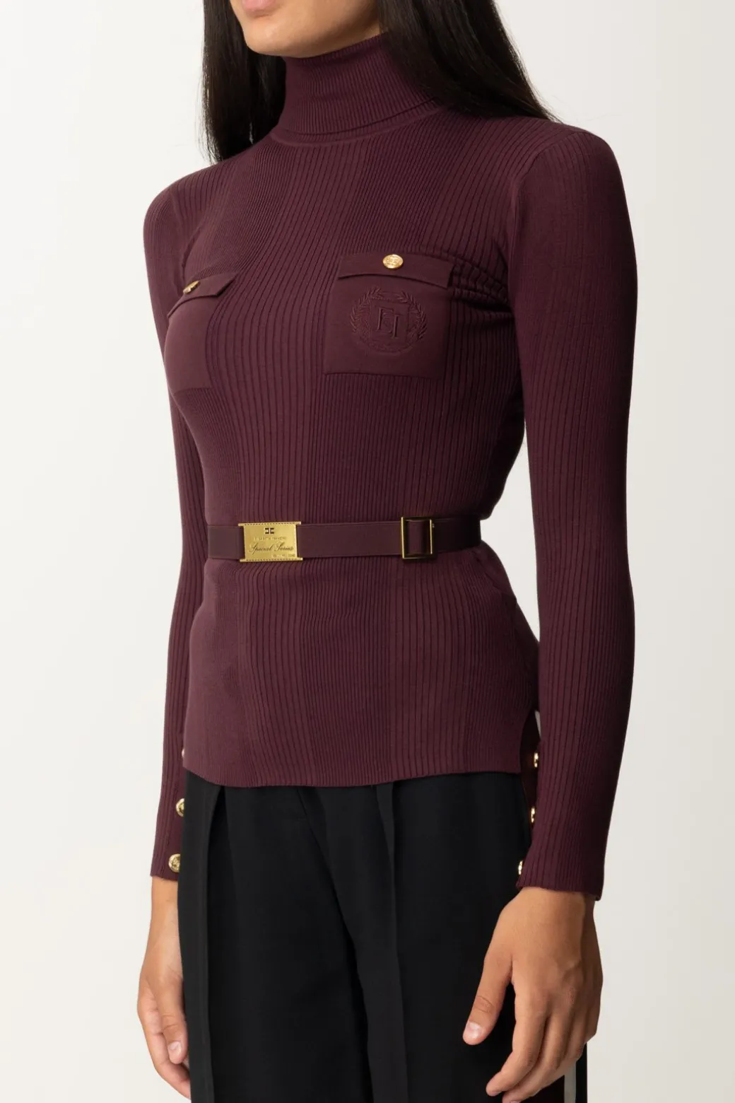 elisabetta_franchi_maglia_dolcevita_a_costine_con_ricamo_logorouge_noir_3.webp Donna Elisabetta Franchi Maglia Dolcevita a Costine con Ricamo Logo