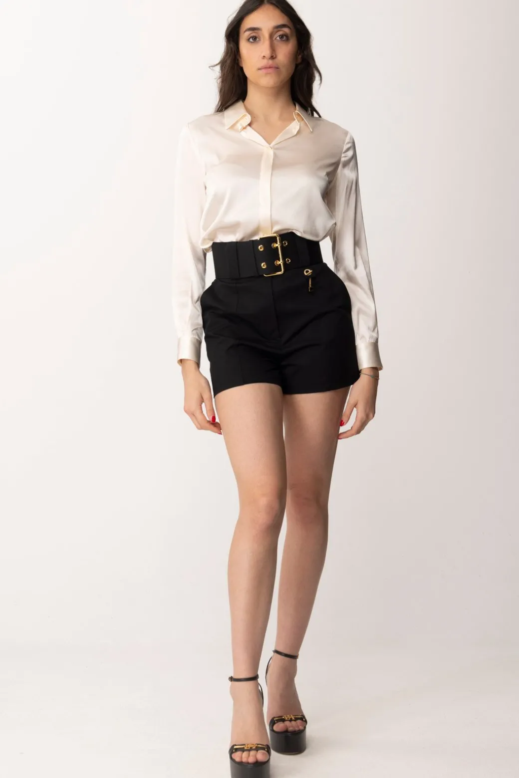 Donna Elisabetta Franchi Shorts a Vita Alta con Cinturone
