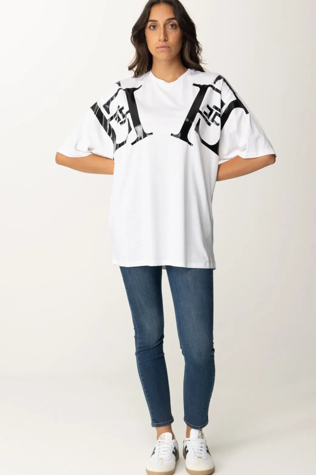 Donna Elisabetta Franchi T-shirt Over con Maxi Logo