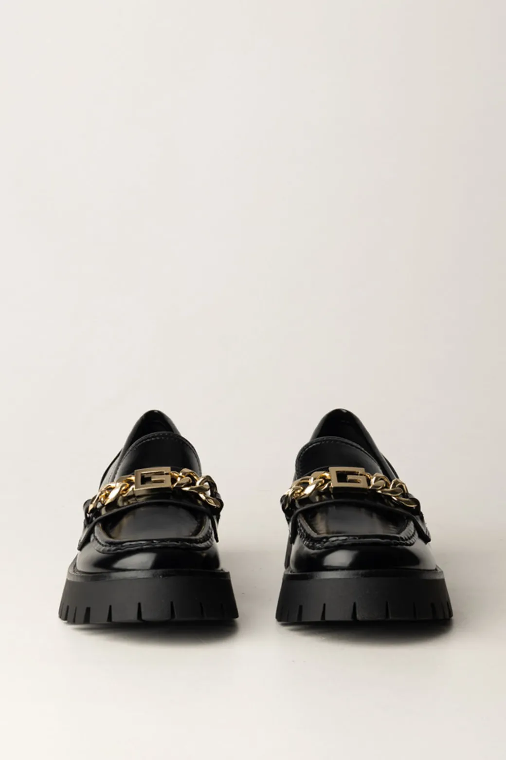 Donna Guess Mocassini Almosty con Dettaglio Logo e Catena