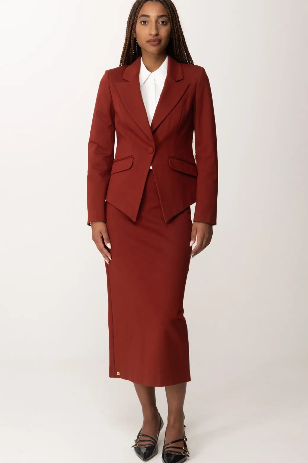 manila_grace_giacca_monopetto_sfiancata_con_taschesiena_brown_4.webp Donna Manila Grace Giacca Monopetto Sfiancata con Tasche