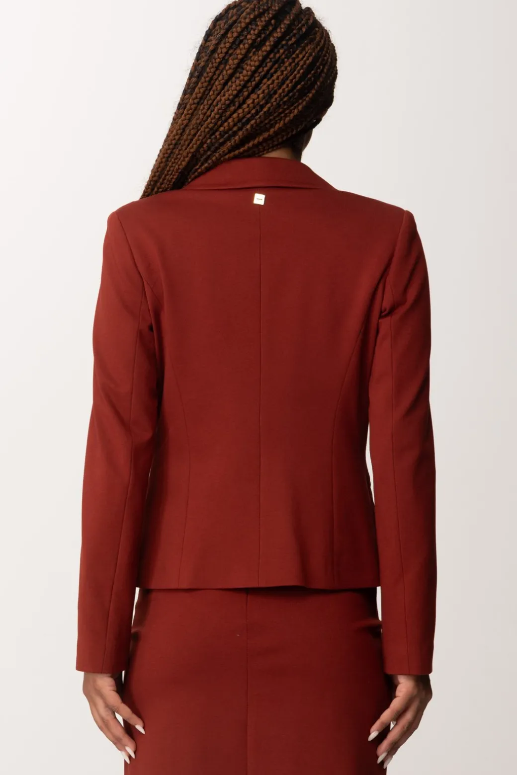 manila_grace_giacca_monopetto_sfiancata_con_taschesiena_brown_5.webp Donna Manila Grace Giacca Monopetto Sfiancata con Tasche