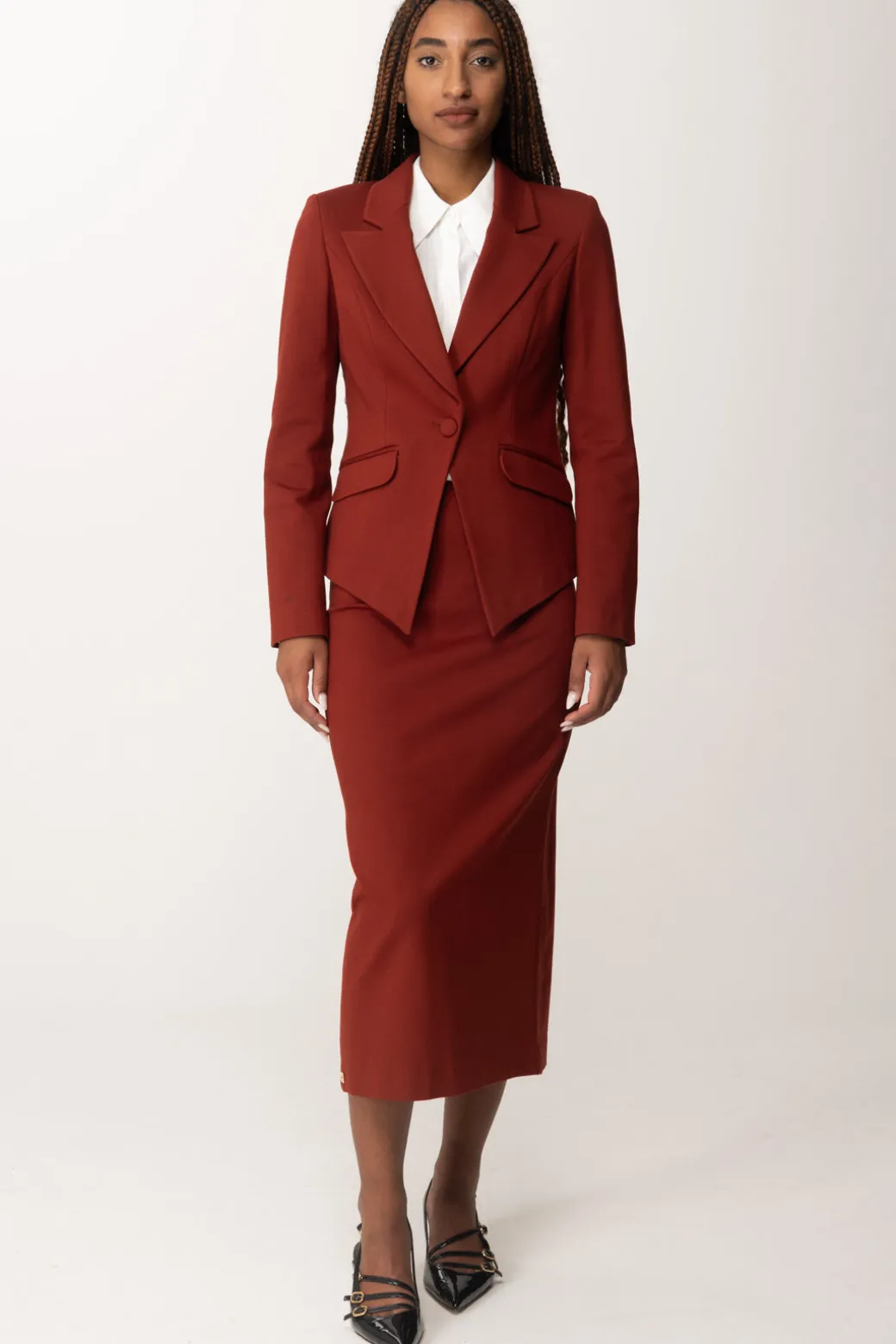 manila_grace_giacca_monopetto_sfiancata_con_taschesiena_brown_6.webp Donna Manila Grace Giacca Monopetto Sfiancata con Tasche