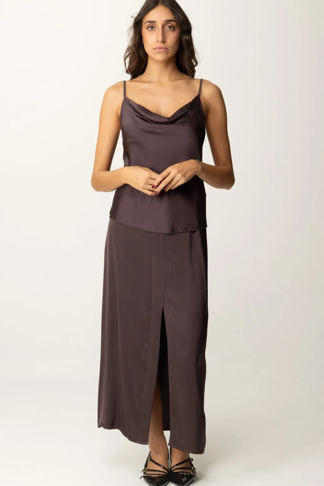 Donna Manila Grace Top In Satin con Spalline Sottili