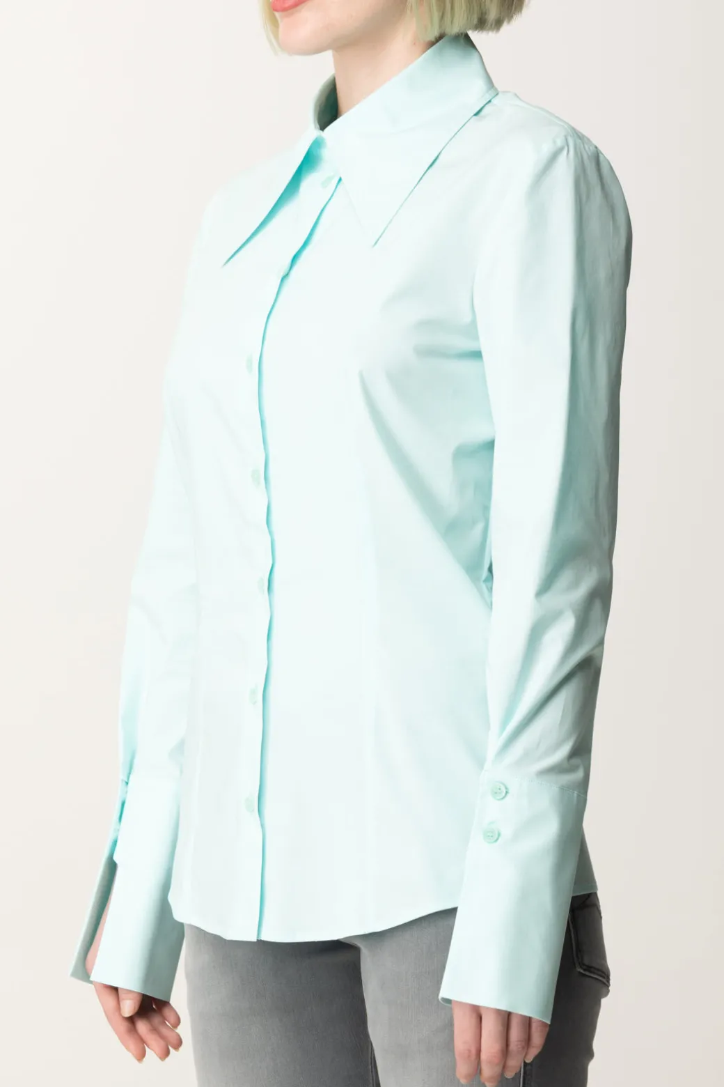 patrizia_pepe_camicia_dal_taglio_fitted_con_colletto_ampiowater_lily_3.webp Donna Patrizia Pepe Camicia Dal Taglio Fitted con Colletto Ampio