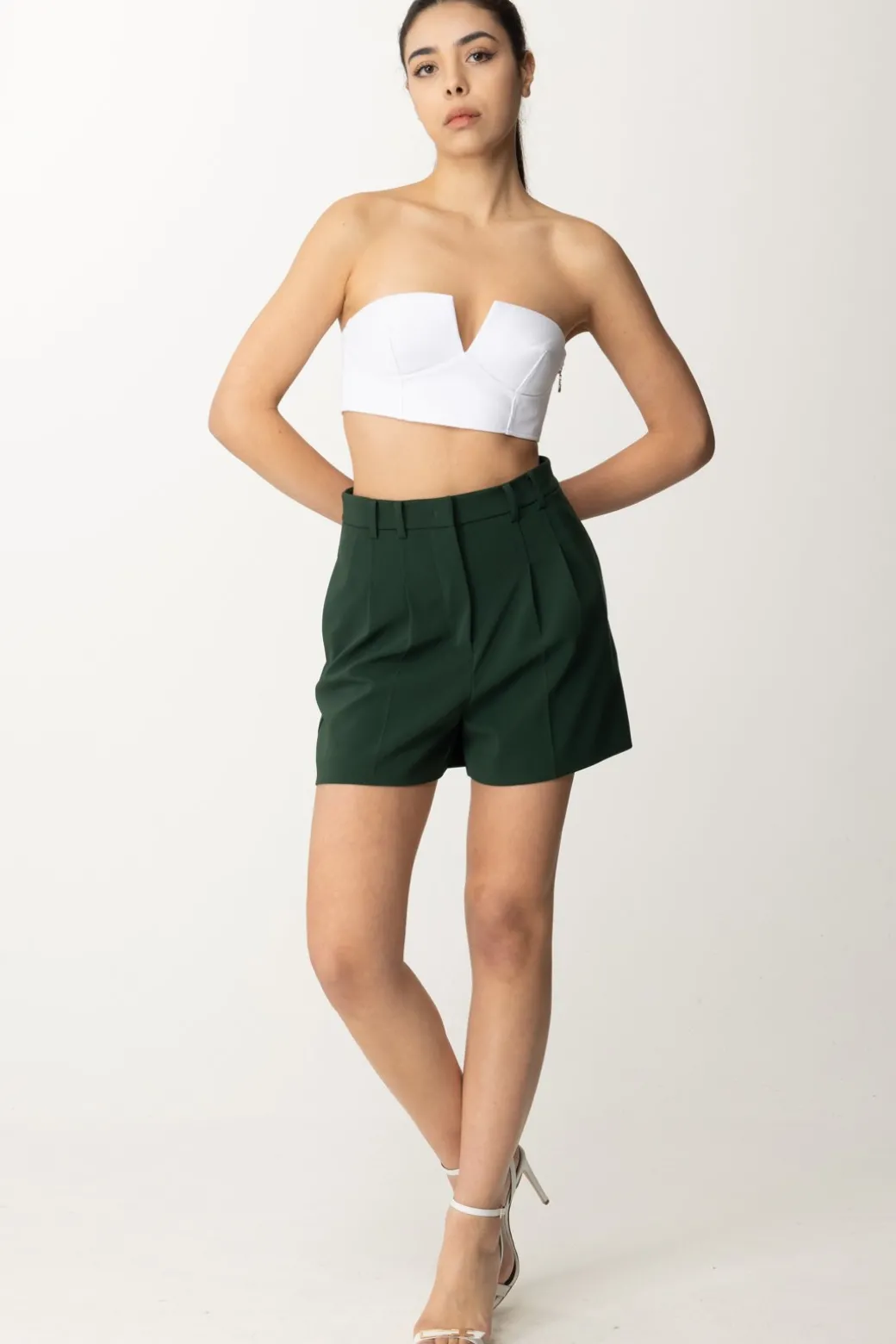 Donna Patrizia Pepe Shorts In Crepe