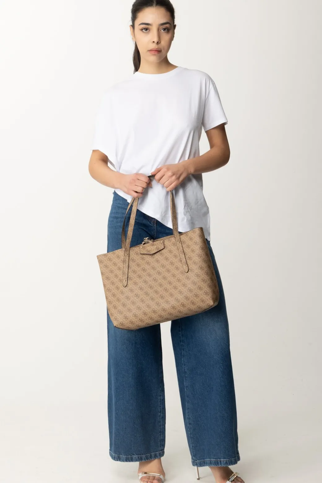 Donna Patrizia Pepe T-shirt Asimmetrica con Piercing