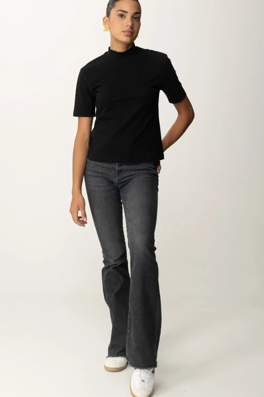 Donna Pinko T-shirt Collo Alto con Ricamo Logo