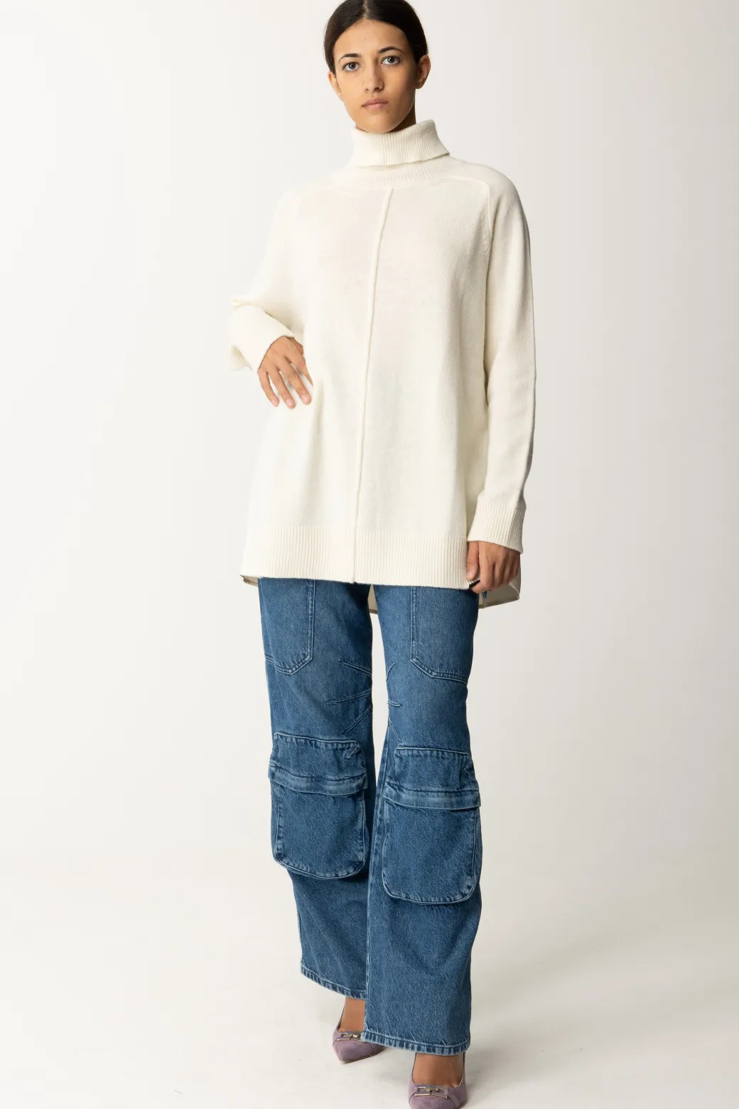 Donna Semicouture Dolcevita In Lana con Spacco Sul Retro