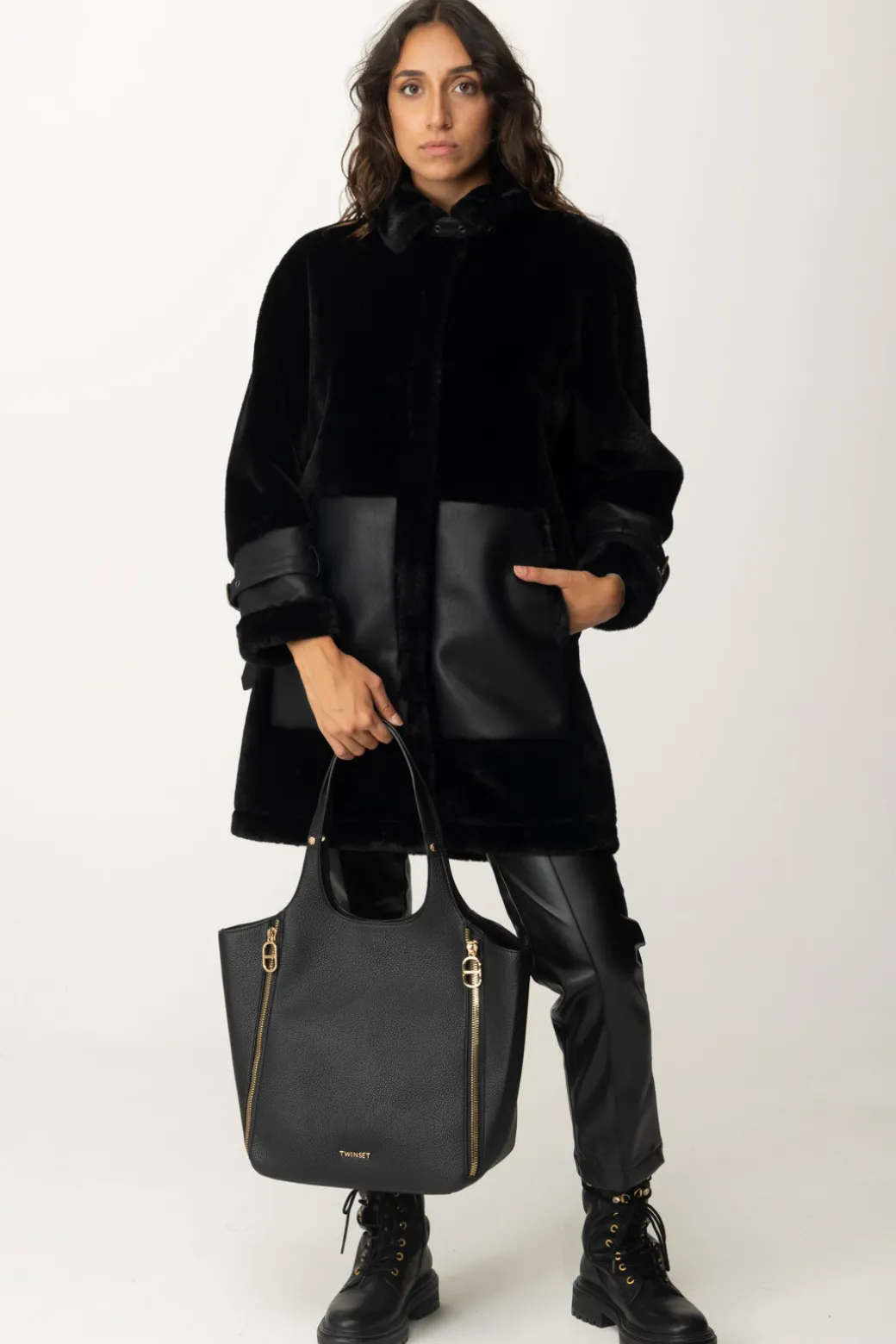 Donna Twin-set Cappotto Eco Pelliccia e Inserti In Pelle