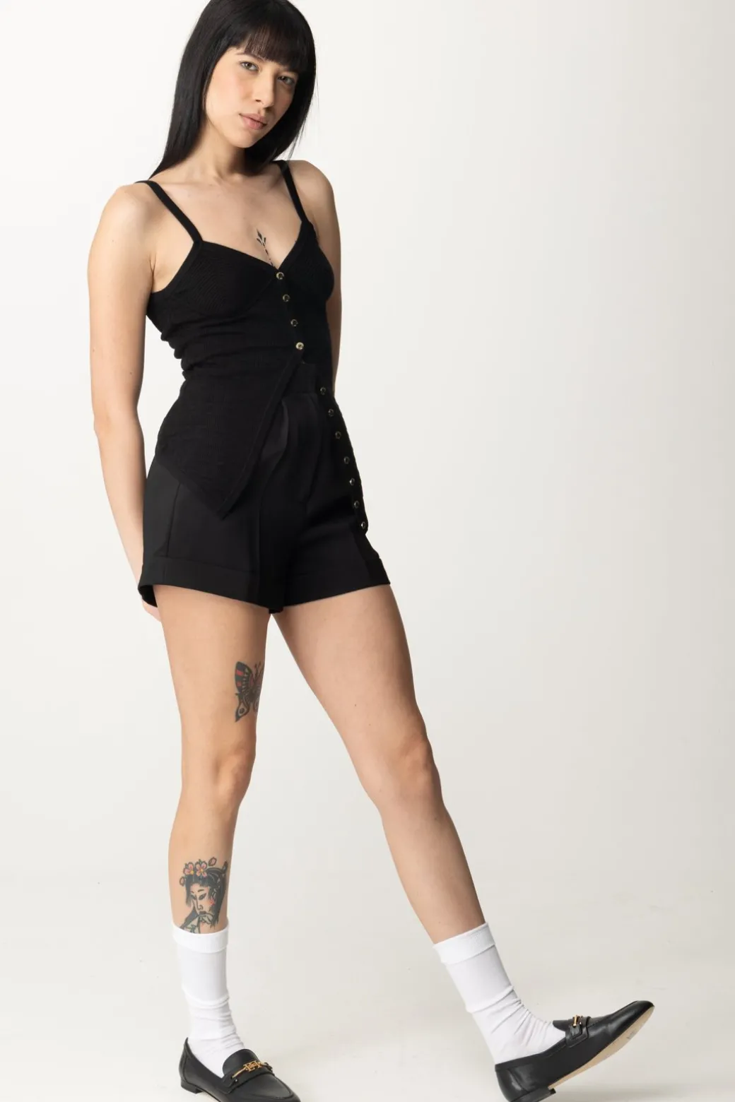 Donna Twin-set Shorts In Crepe con Risvoltino