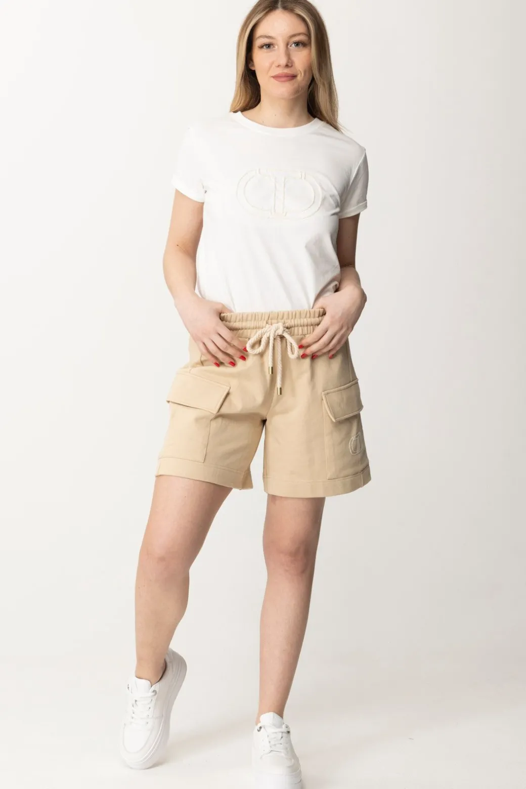 Donna Twin-set T-shirt con Oval T Ricamato